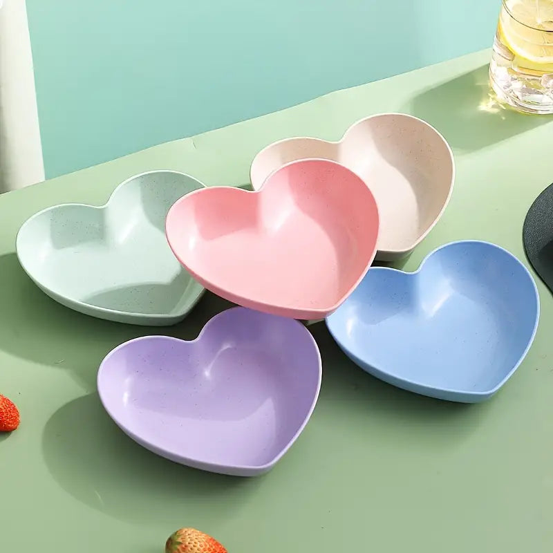 Heart-Shaped 20 Pcs Set of Dish Plates with Free 2 Pcs Holders (20 Heart Plates + 2 Holders)